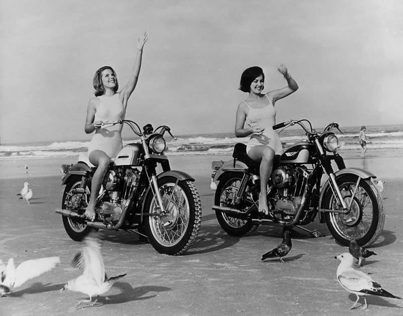 women-motorcycle-1.jpg