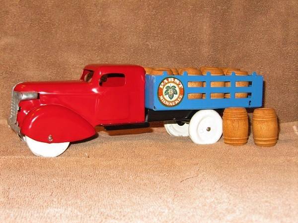 Wyandotte Pabst 504pxl.jpg