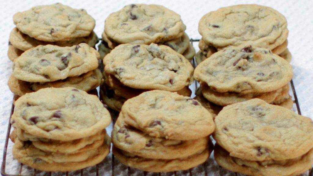 y-soft-chewy-chocolate-chip-cookie-recipe-1024x576.jpg