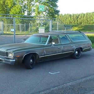 1974 Plymouth Sport Suburban