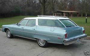 Oldsmobile Custom Cruiser.jpg