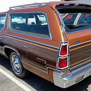 1975_Royal Monaco_Wagon_04 copy.jpg