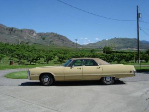 1973 Chrysler Imperial LeBaron 56.JPG