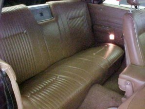 1970 Chrysler 300 rear seat 110291.jpg