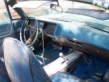 1969 plymouth fury interior dash.jpg