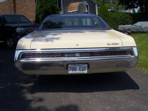 1971 Chrysler New Yorker 101.JPG