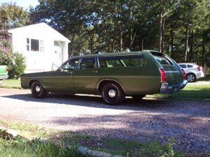 1973 Dodge Polara sw 03.jpg