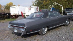 1969 Chrysler New Yorker 74.JPG