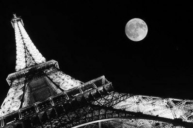 B&W Eiffel Tower.jpg