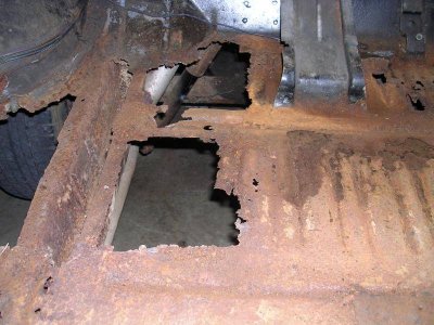 LS Trunk Floor 2.jpg