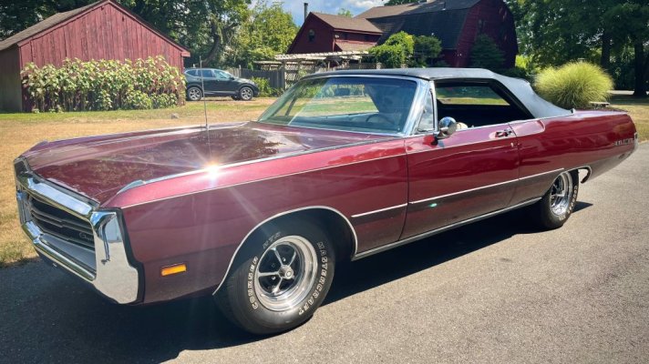 1969 CHRYSLER 300 CONVERTIBLE - NEW TOP