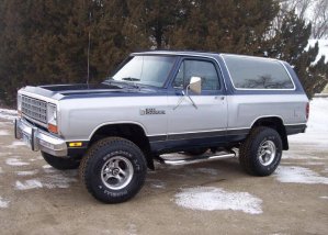 '84 Ramcharger (3).jpg