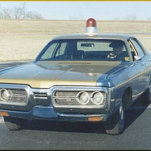1972 Plymouth Fury II 0001.jpg