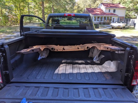 PXL_20221014_175337741 subframe on truck.jpg