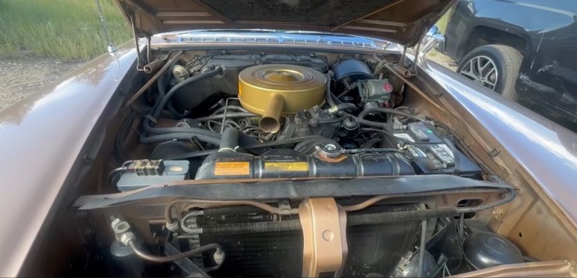 1960 Imperial engine bay.jpg