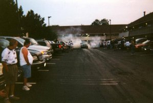 Burnout at the red roof 124.jpg