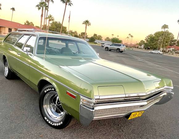 1972 Dodge Monaco Sport Wagon 1