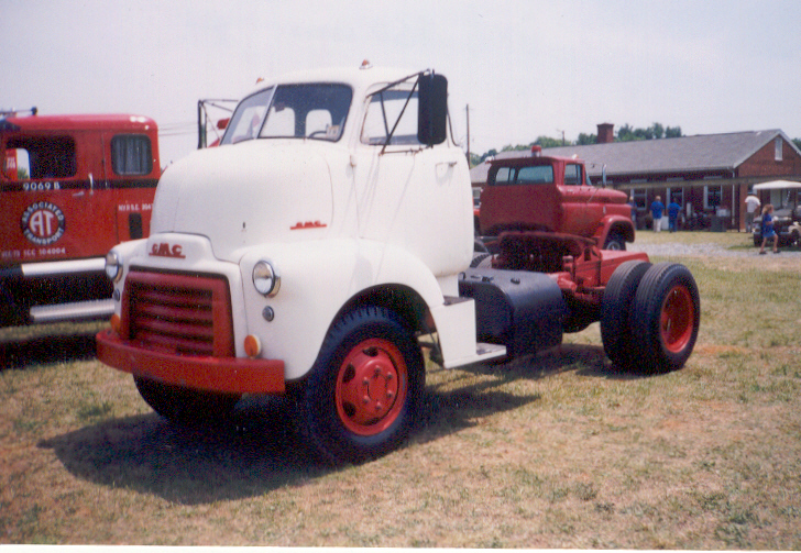 1952_GMC_450_COE3.jpg