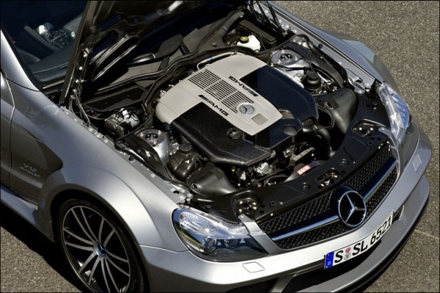 mercedes-benz_v12_engine.jpg