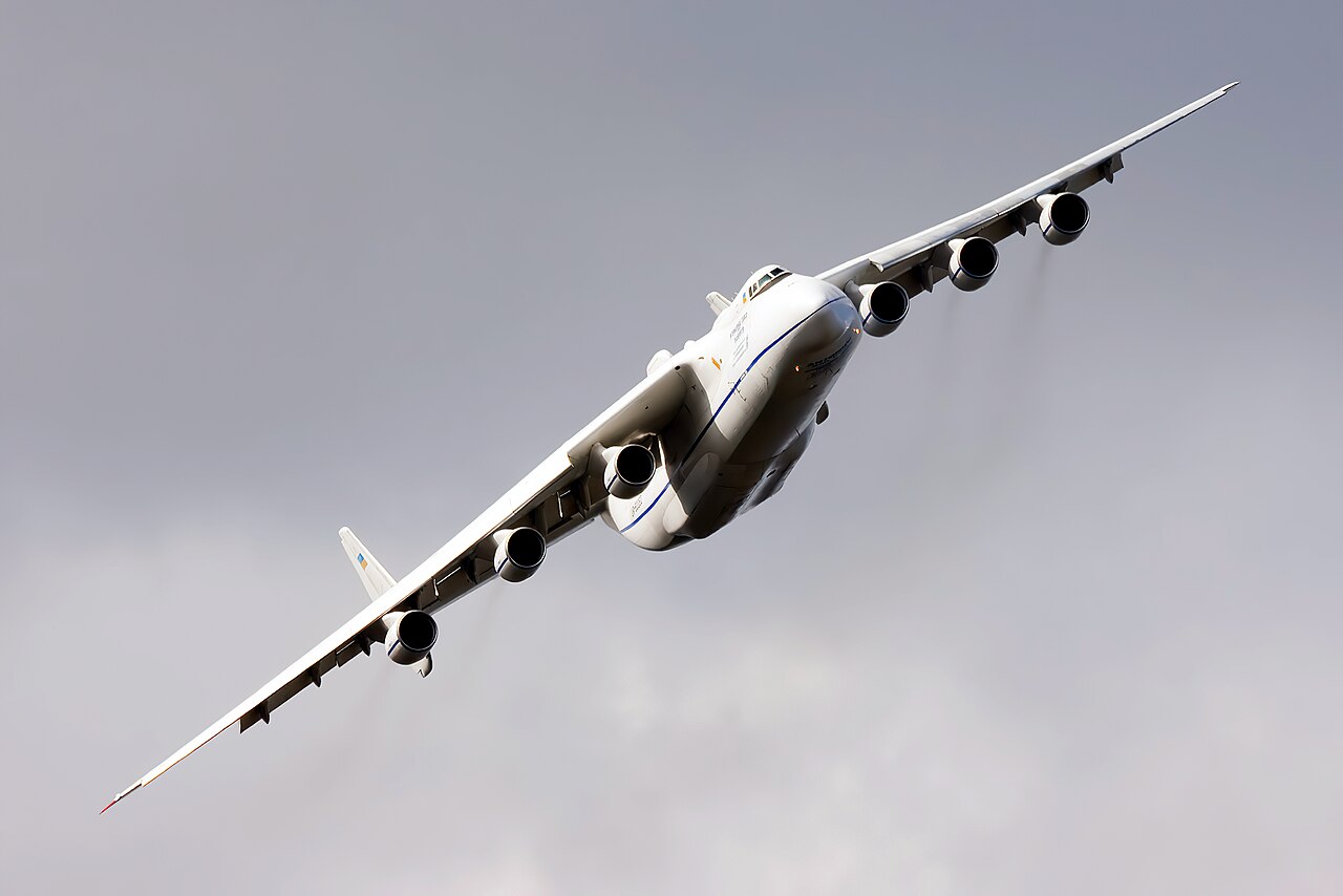 1280px-An-225_Mriya.jpg